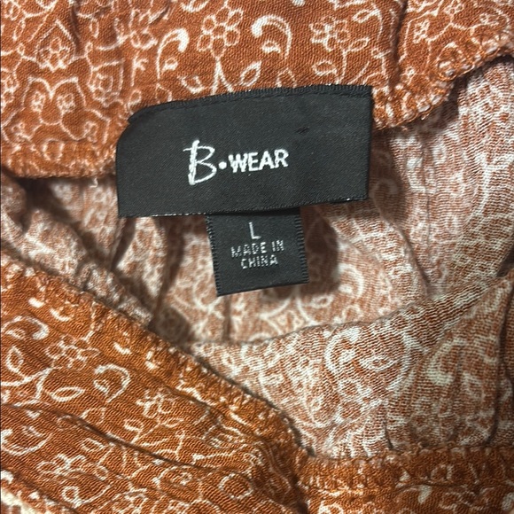 Rust Boho Lace Trim Sleeveless Top with Ruffle Straps - Picture 4 of 9